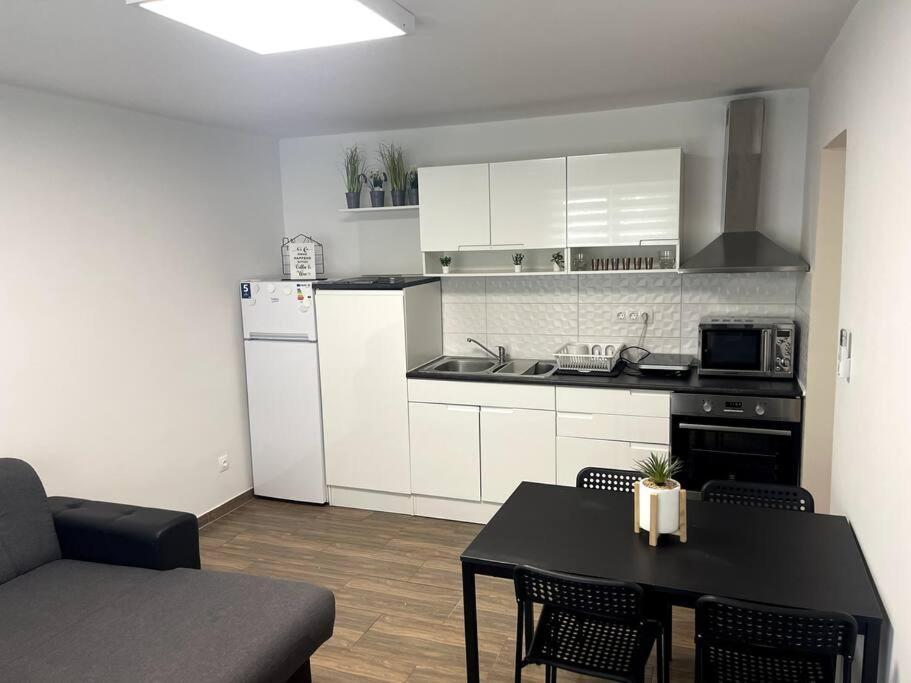 Apartment In 마리보르 외부 사진